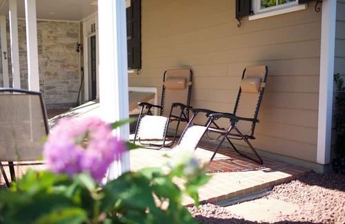 Mount Joy House | Cottage at High Cross Farms | Front Porch