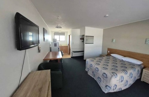 Napier Hotel | Napier Nest Motel: Queen Room