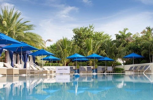 Captiva Hotel | Island Getaway! Pool View Unit | Balcony | Ideal for Families! Free Parking