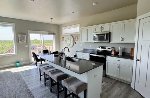 Ankeny House | Charming 4-bedroom house in Ankeny with AC