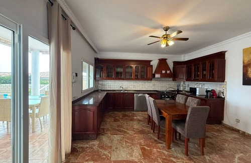 Adeje Villa | Vacation Villa 'Luxury El Mirador' with Sea View, Private Pool and Wi-Fi