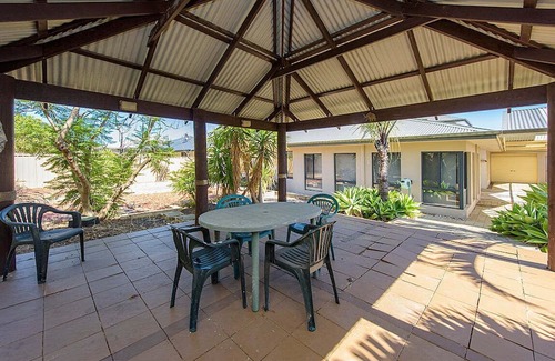 Dalyellup House | Seacrest – Luxurious Holiday Home