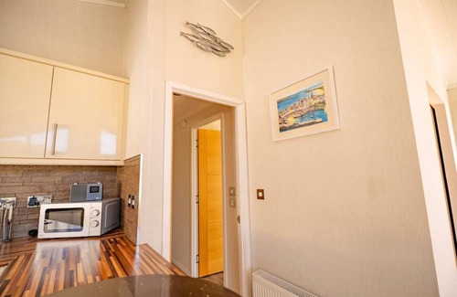 Narberth Cabin | Woodland Retreat near Wiseman's Bridge Beach - Pet-Friendly & Sleeps 6