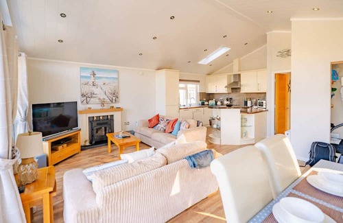 Narberth Cabin | Woodland Retreat near Wiseman's Bridge Beach - Pet-Friendly & Sleeps 6