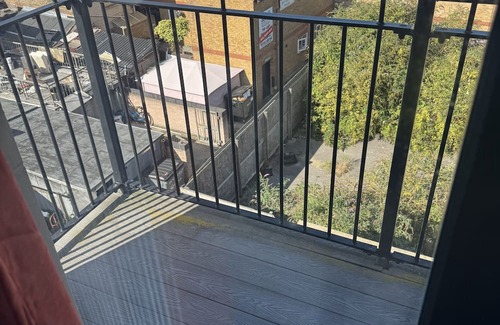 Chelmsford Apartment | Modern apartment in the City | Long stays welcome