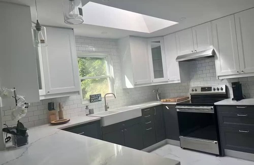 Greater Napanee Cottage | Tranquil Lakefront Cottage