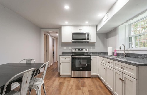 Graysville House | Beautiful Getaway! 16+ppl and close to Chattanooga!