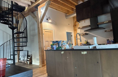 Rochester House | Private 5 BR/4 Bath home on Lake Zumbro w/amazing vistas nearby Mayo Clinic