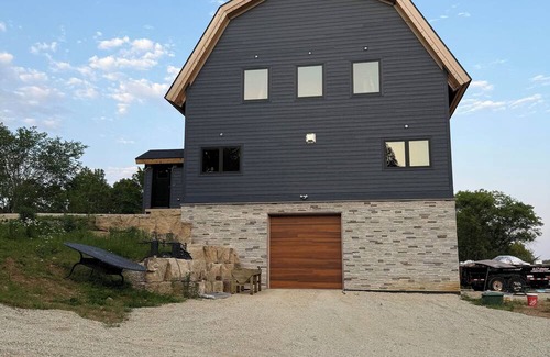 Rochester House | Private 5 BR/4 Bath home on Lake Zumbro w/amazing vistas nearby Mayo Clinic