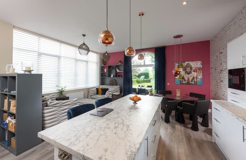 Liphook House | Country Escape on Private Estate, Dogs, Walking