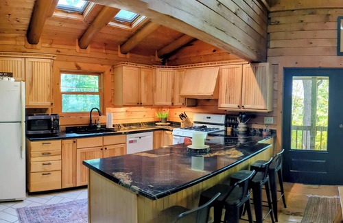 Slaty Fork Cabin | Amazing 5-bedroom cabin only 5 miles from Snowshoe Village
