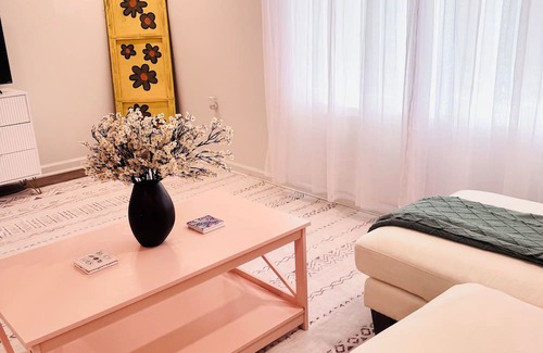 Bagdad House | Beautiful retreat 25 min from Pensacola Beach and 35 min from Navarre Beach