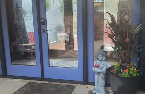 Malbis House | Sauna, Steam, and Meditation Retreat for quiet, peace and inner reflection.