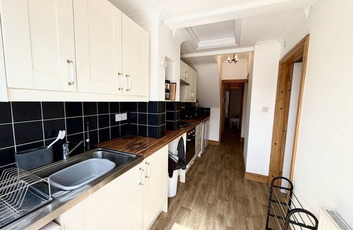 New Forest District Apartment | Roof Garden @ No.60 High Street