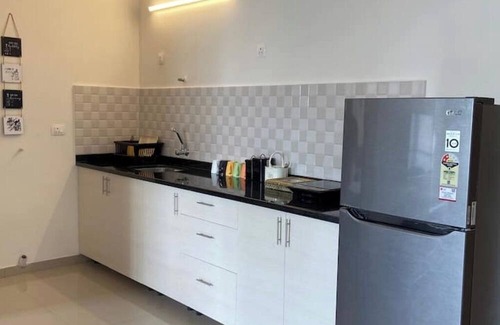 Arpora Villa | Hi5 Stays SEaRENITY-Luxe 2BHK with Pool North Goa