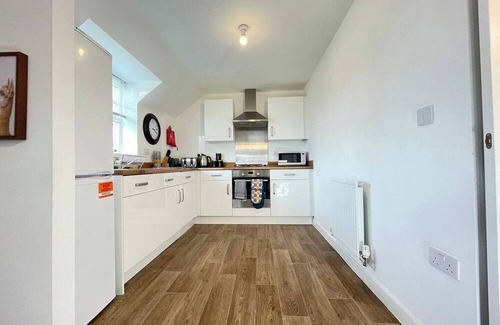 Selly Oak House | Spacious Chic Urban Retreat in Birmingham