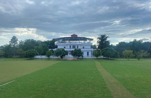 Gurugram Villa | Romantic 2BR Pvt Floor w/BigPool/Bdays/Anniversary