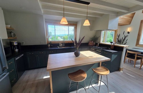 Boyne Falls House | Designer A Frame. Only 15 mins from Petoskey and Boyne Mountain. Stunning views.