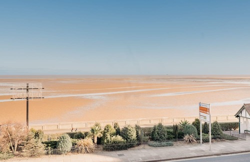 Cleethorpes Apartment | Sunny Seaside Paradise