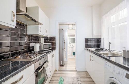 Ridgeway House | Modern 3 bed perfect for contractors and families