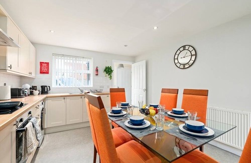 Market Rasen House | Luxury large home | Parking | Garden | Sleeps 6