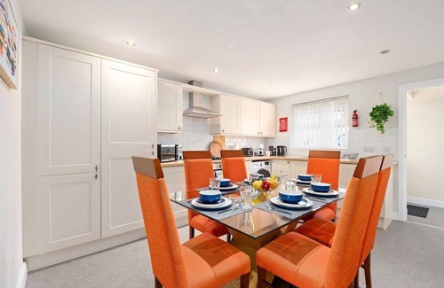 Market Rasen House | Luxury large home | Parking | Garden | Sleeps 6
