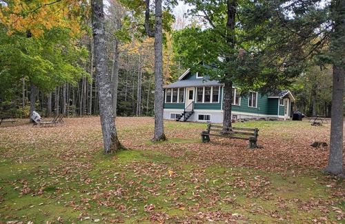 Marenisco Cabin | Cabin Creek on the western banks of Lake Gogebic