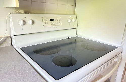 Willowdale Villa | Yonge 5B2B 5mins to North York Central Station W Parking