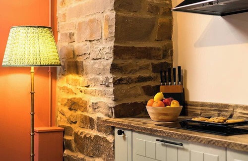 Chesterfield Cottage | Oak Cottage – Entire guest house in North East Derbyshire, United Kingdom