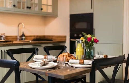 Chesterfield Cottage | Oak Cottage – Entire guest house in North East Derbyshire, United Kingdom