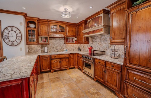 Olympic Valley Condo | Eagle's Landing a Luxury Mountain Escape at Palisades Tahoe with Sweeping Tram & Peak Views