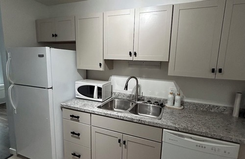 North End Condo | 2 Bedroom - 2 Level Condo