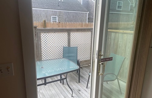 Brant Point Condo | Charming 1-bedroom condo in Nantucket minutes from downtown and Children's Beach