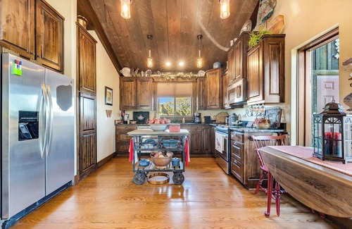 Mobeetie House | The Barn at Quail Creek Ranch - 2 Bedroom Peaceful Ranch Retreat