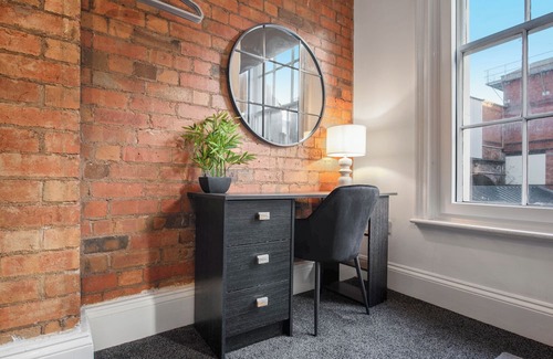 Pontrilas Apartment | WhiskAwayStays Foregate Studio No. 1