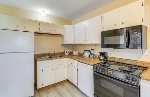 Jonesborough House | Walk to Main Street! Home in Historic Jonesborough