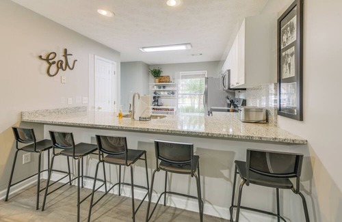 Auburn Condo | 2 Mi to Tiger Territory! Condo w/Community Pool