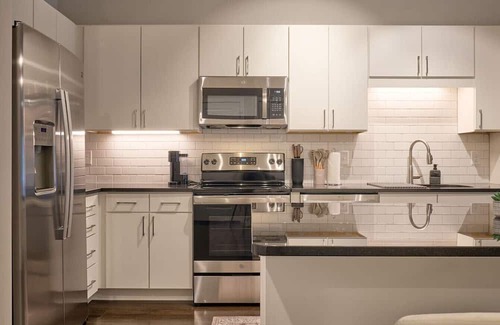 Clayton Apartment | 2BD Haven Steps from DT Clayton