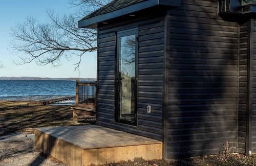 Harwood Cabin | 2-bedroom Lake Front Cottage in Harwood, ON #3