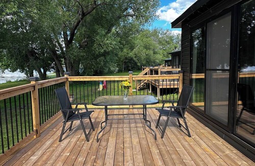 Harwood House | 2-bedroom Lake Front Cottage in Harwood, ON #1
