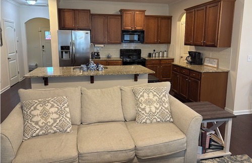 Coker House | Game Day Getaway – Sleeps 10 Plus - 20 Minutes from Bryant-Denny Stadium