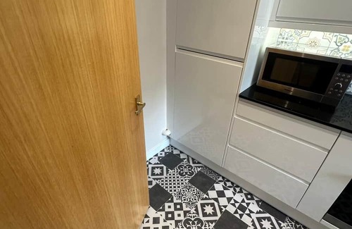 Castle Apartment | Marina Flat, Swansea - Perfect Location & Cosy Flat