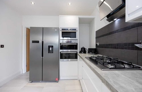 Wilmslow House | The Wilmslow House Su