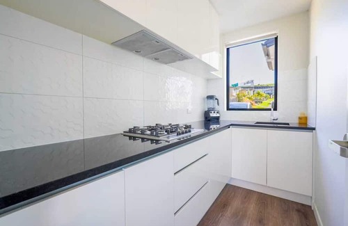 Pinehill House | Bright & Spacious 3-Bedroom Home in Pinehill
