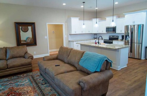 Warner Robins Apartment | Fully Furnished 3BR · Subdivision Amenities