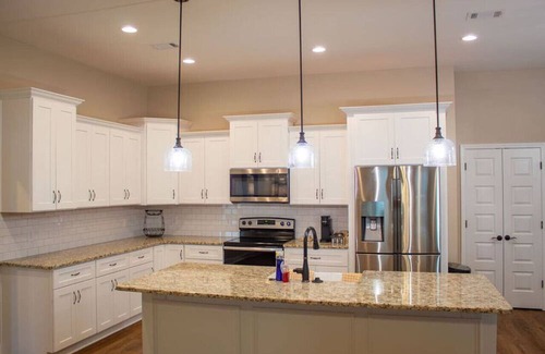 Warner Robins Apartment | Fully Furnished 3BR · Subdivision Amenities