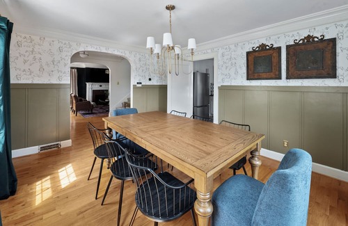 Frankfort House | 2.7 mi to Buffalo Trace|Hot tub|Firepit|Poker|Coffee Bar