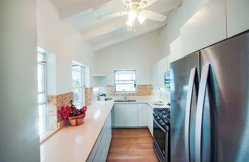 Dickenson Bay Villa | Casa del Sol. Beautifully appointed four bedroom villa with stunning views!