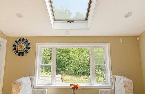 Sharon Apartment | Beautiful two-bedroom residence nestled in the lovely town near Boston