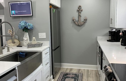 Horseshoe Lake House | Horseshoe Lake - Newly Renovated Modern Lakehouse